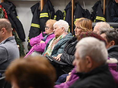 Predaja defibrilatorja Leskovec pri Krškem